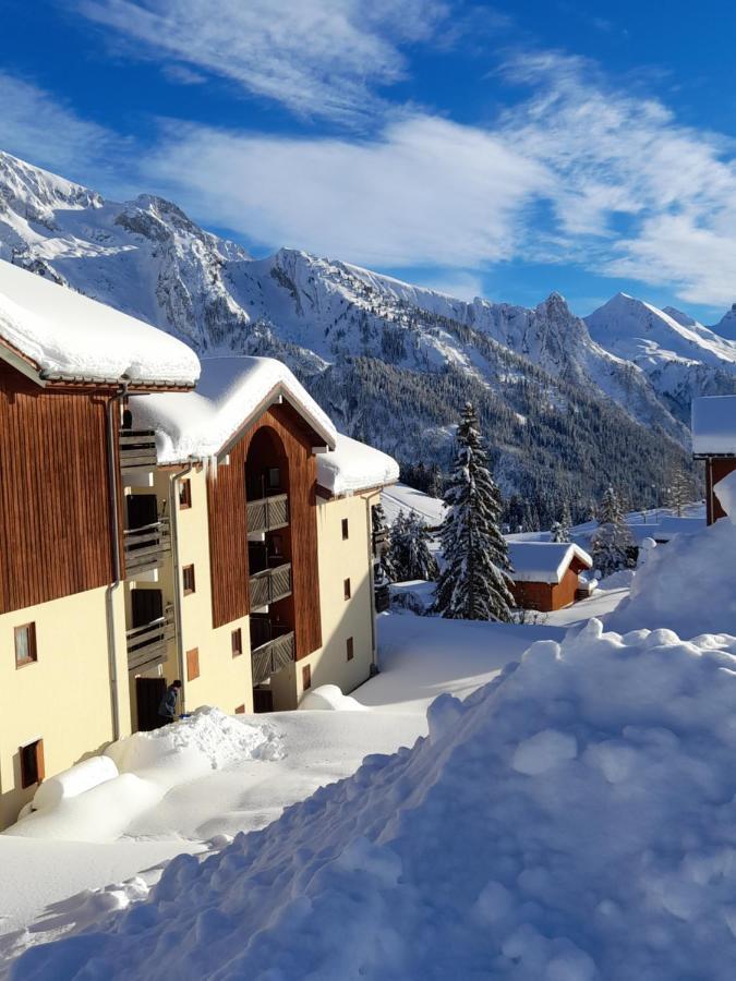 Appartement Au Coeur Des Aravis Manigod Exterior photo